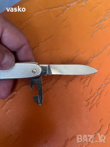 Victorinox Switzerland 2003,алуминиев, снимка 4 - Ножове - 49592518