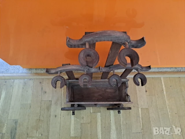 Дървена декоративна поставка за бутилка и за висящи 6 чаши, снимка 3 - Декорация за дома - 51076585