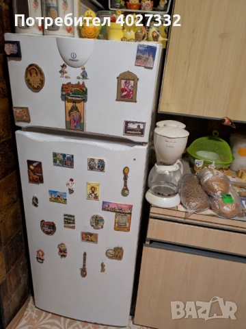 Хладилник Indesit A+ с фризер