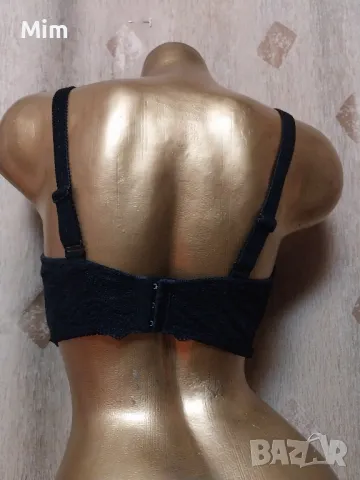 Triumph 75 G Черен изчистен сутиен , снимка 6 - Бельо - 49174692