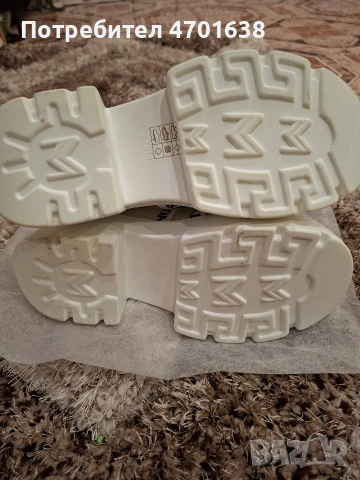 Бели нови боти, снимка 4 - Дамски боти - 54315196