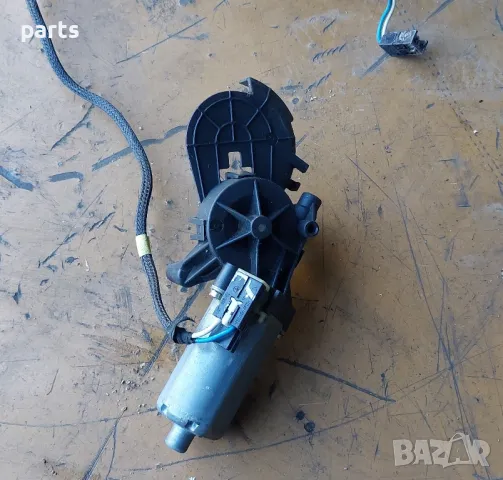 Машинка - Моторче Предна Дясна Седалка Мерцедес Е класа W210
- 0390201939, снимка 6 - Части - 48093812