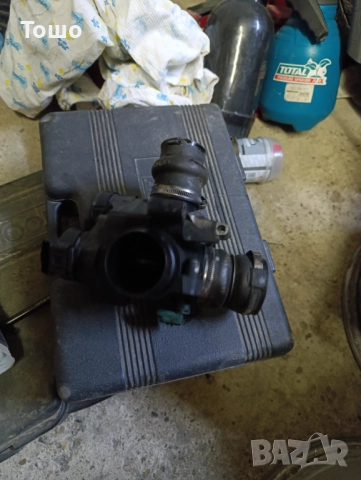 Дроселова клапа за 1.6 hdi 109кс, снимка 2 - Части - 51585790