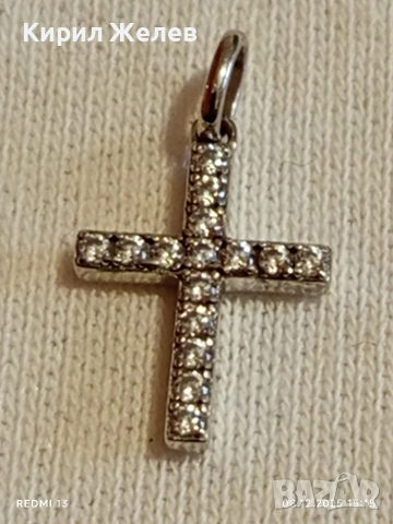 Сребърен медальон кръст с инкрустирани кристали ювелирна изработка 52357, снимка 3 - Колиета, медальони, синджири - 52691337