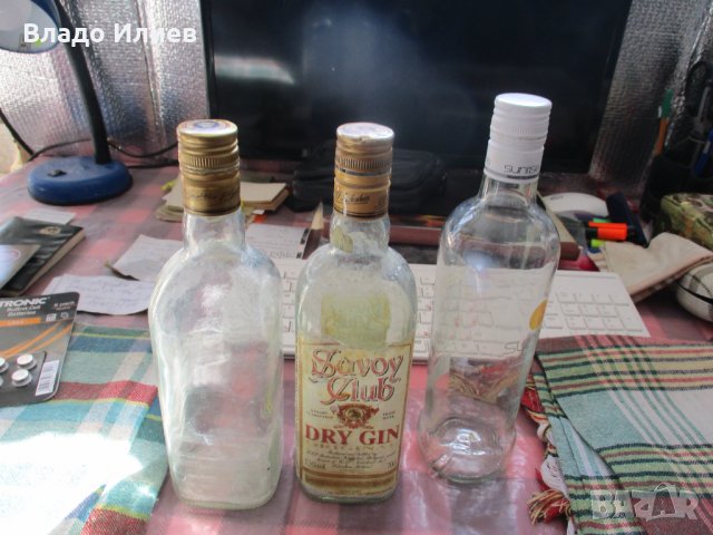 Бутилки с винтови и пластмасови капачки и с тапи разнообразни в отлично състояние, снимка 13 - Буркани, бутилки и капачки - 34413748