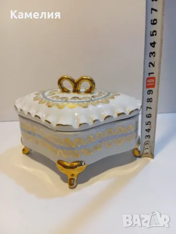 Кутия порцеланова, снимка 5 - Антикварни и старинни предмети - 49176436