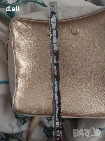 MAX MARA ( IBLUES) Златна Кожена чанта , снимка 5 - Чанти - 21372553