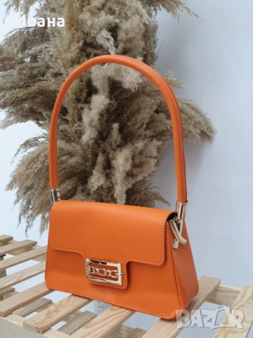 Малка дамска кожена чанта с тик-так закопчаване, снимка 3 - Чанти - 53182840