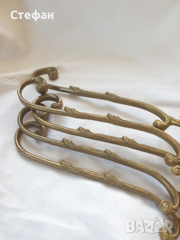 Стари бронзови закачалки, снимка 6 - Антикварни и старинни предмети - 54307261