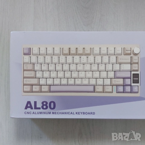 ЧИСТО НОВА YUNZII AL80 – Висок клас 75% Алуминиева Механична Клавиатура (Wireless/Bluetooth/LCD), снимка 7 - Клавиатури и мишки - 54101412