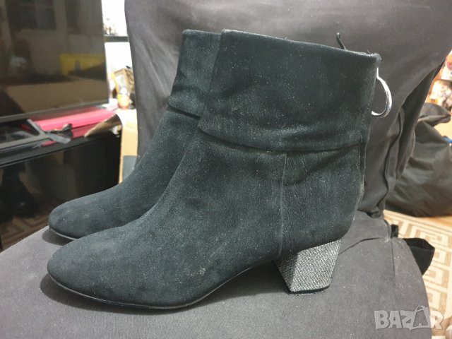Елегантни кожени ботушки H&M, снимка 2 - Дамски ботуши - 31502086