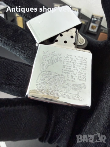 Колекционерска запалка Zippo Кока Кола №7986 , снимка 3 - Антикварни и старинни предмети - 53902555