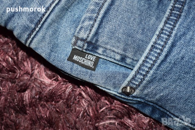 Love Moschino logo print straight-leg jeans Sz 31, снимка 5 - Дънки - 35220765