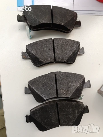 Предни накладки нови TRW Тойота Аурис Корола, снимка 5 - Автомобили и джипове - 51187547