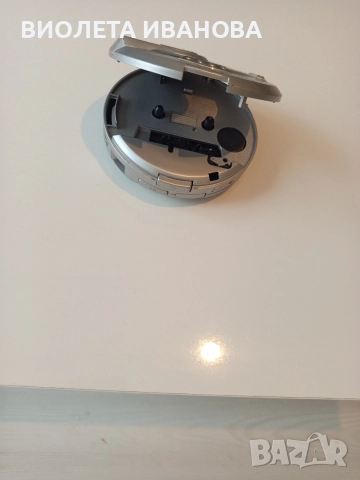 малко касетофонче.