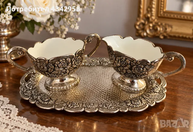 за Bazar.bg на български:

🌸 Винтидж комплект за захар и сметана с декоративен поднос.1940-1960г.