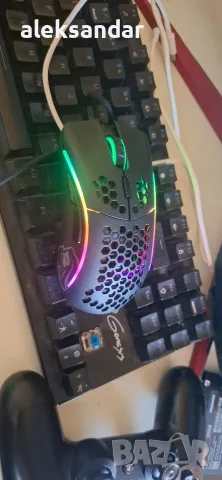 Mause Glorious RGB 16M , снимка 2 - Клавиатури и мишки - 55959319