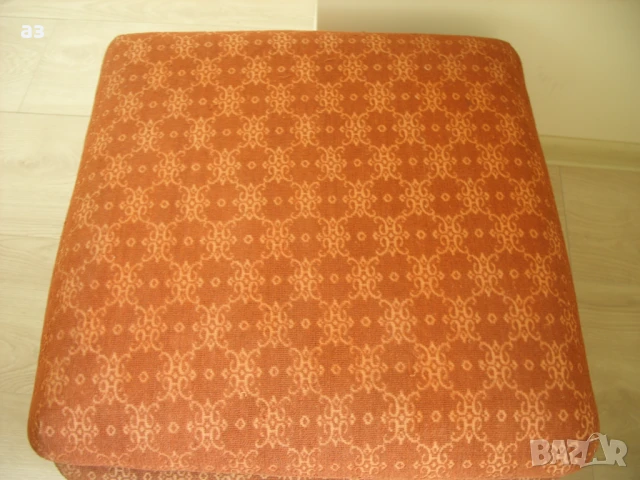 Табуретки, снимка 8 - Дивани и мека мебел - 50837191