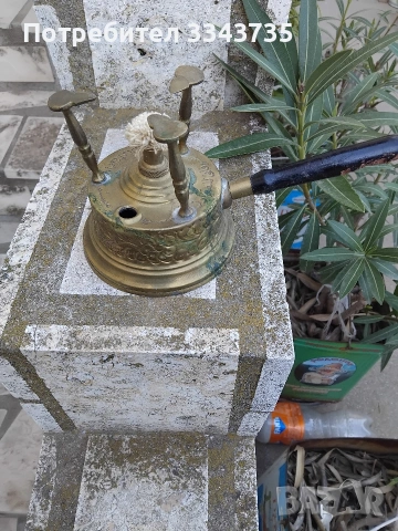 Античен месингов котлон.