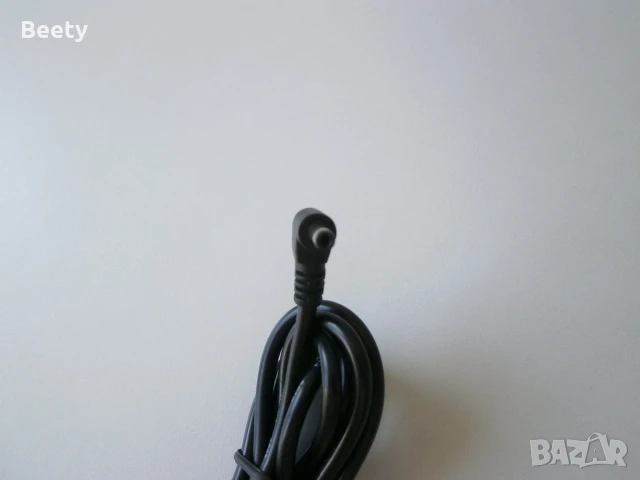 Зарядно за навигация TomTom, снимка 4 - Аксесоари и консумативи - 51373937