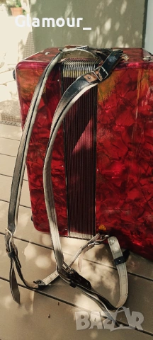 Акордеон, снимка 5 - Акордеони - 54328282