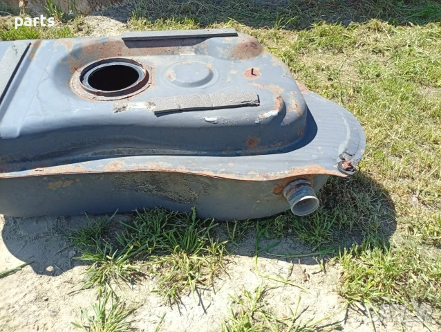 Метален Резервоар Рено 19, снимка 3 - Части - 54349291