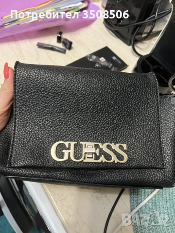 Дамска чанта Guess, снимка 2 - Чанти - 56048483