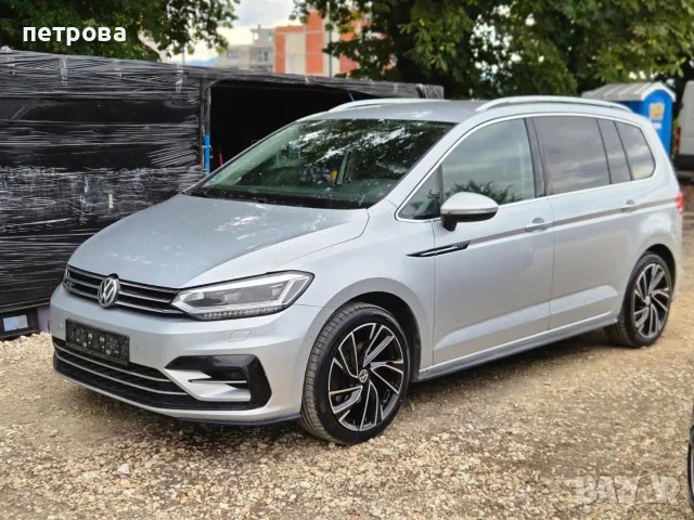 VW TOURAN R-LINE, снимка 4 - Автомобили и джипове - 56441733