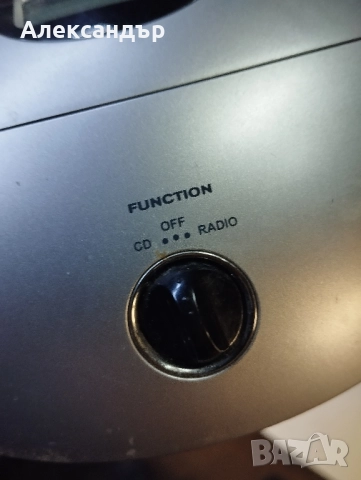 Grundig диск и радио, снимка 2 - Радиокасетофони, транзистори - 52382566