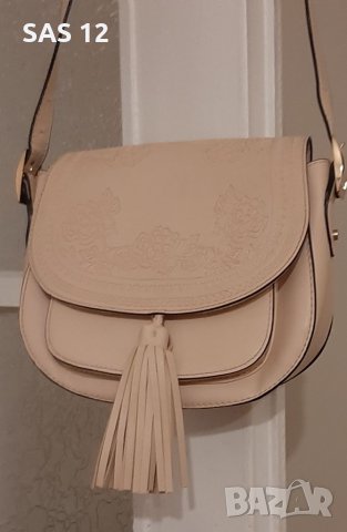 Стабилна,бежова чанта с розов оттенък, снимка 5 - Чанти - 40855104
