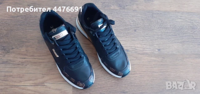 Дамски маратонки Guess , снимка 1