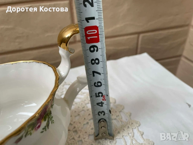 ROYAL ALBERT красива голяма сосиера от Англия, снимка 11 - Антикварни и старинни предмети - 54337324
