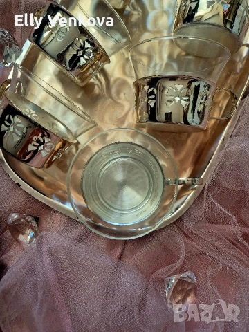 Посребрен поднос с шест стъклени чаши с посребрени подстакани, снимка 3 - Сервизи - 52888191