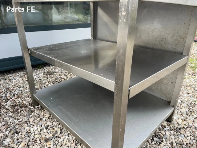 Професионална работна маса с два рафта неутрално оборудване, снимка 2 - Обзавеждане на кухня - 53054633