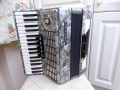 Акордеон Велтмайстер Стела 60 баса, снимка 1
