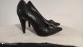 Обувките са Shy, снимка 2