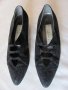 Обувки черен велур - Испания, снимка 1 - Дамски ежедневни обувки - 29140784