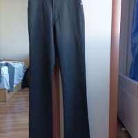 Продавам нов дамски спортен панталон Gucci, снимка 1 - Панталони - 38422476