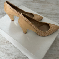 Бежови обувки Ezel, снимка 3 - Дамски обувки на ток - 44617826