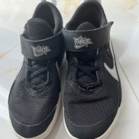 Кецове Nike, снимка 1 - Детски маратонки - 42216115