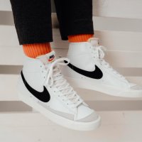 кецове/ маратонки  NIKE BLAZER MID '77 OG QS  номер 42-42,5, снимка 5 - Маратонки - 40727353