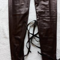 Черен клин кожен , много ефектен, с лента и капси, дълъг , висока талия, много модерен , впечатляващ, снимка 3 - Клинове - 37417649