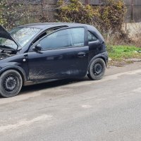 Opel corsa c 1000 кубика автомат скоростна кутия продава се на части, снимка 1 - Автомобили и джипове - 38965172