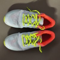 Детски обувки за лека атлетика, снимка 5 - Детски маратонки - 42952709