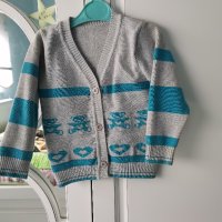 Детска жилетка, снимка 1 - Детски пуловери и жилетки - 40251610