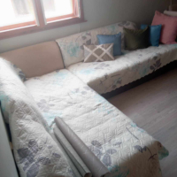 Продавам ъглов диван с удобна функция сън, размер 2.75-1.90, снимка 2 - Дивани и мека мебел - 44588688