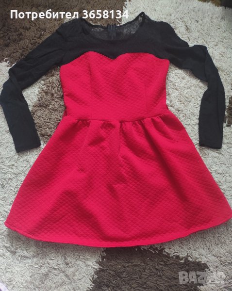 Червена рокля с дълъг дантелен ръкав, снимка 1