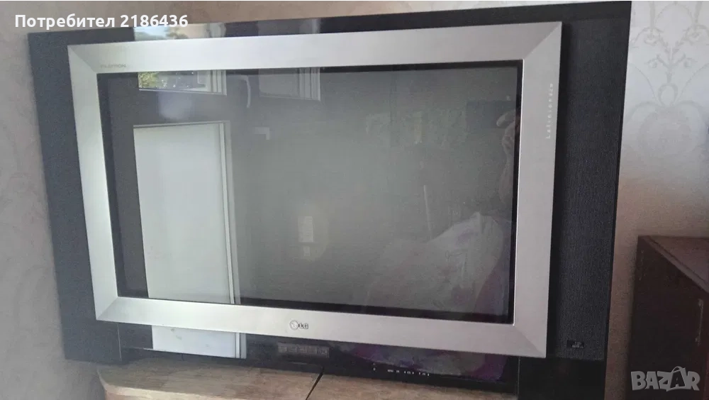 Телевизор LG Lafinion 82 W, снимка 1