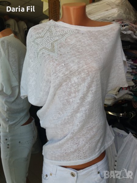 -20% Асиметрична бяла блуза с апликация звезда от бели перли и сребристи камъчета , снимка 1