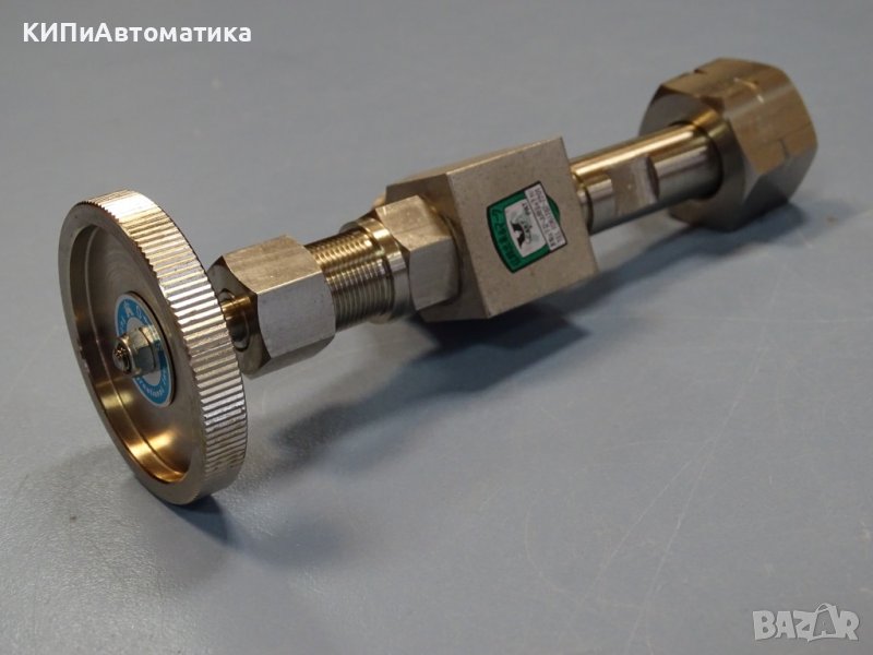 кран г-образен FUJIKIN 150K 316 diaphragm valve actuator 1/4, снимка 1